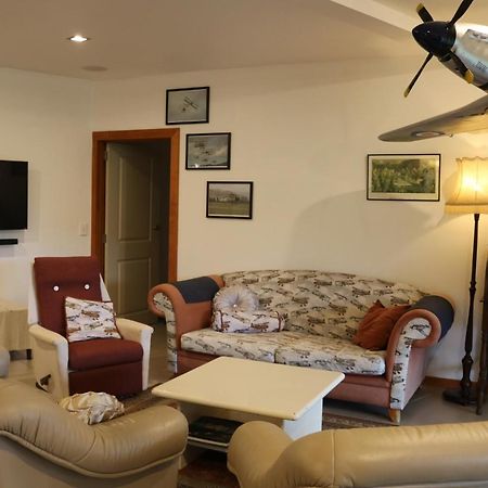 Waiotahi Valley Lodge เทมส์ ภายนอก รูปภาพ