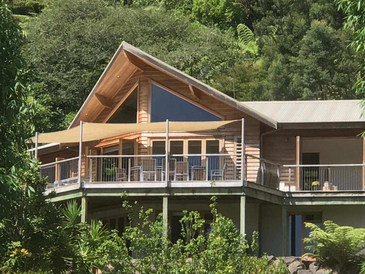 Waiotahi Valley Lodge เทมส์ ภายนอก รูปภาพ