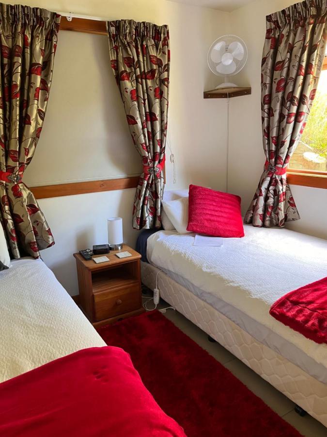 Waiotahi Valley Lodge เทมส์ ภายนอก รูปภาพ